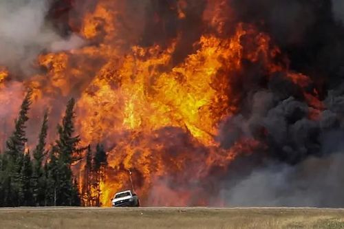 Canada kêu gọi cộng đồng quốc tế hỗ trợ chống cháy rừng lan rộng