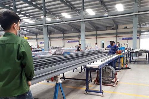 Lối 'thoát hiểm' nào cho ngành nhôm trước thế 'ngàn cân treo sợi tóc'?