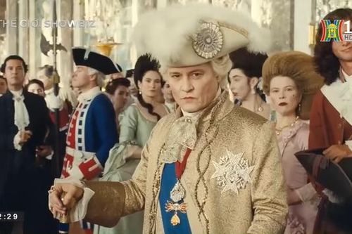 Phim của Johnny Depp nhận tràng vỗ tay 7 phút