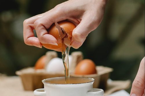 Dấu hiệu cho thấy trứng bị hỏng