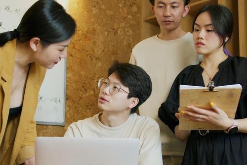 Sinh viên chọn làm thêm công việc văn phòng để kiếm tiền nhiều hơn
