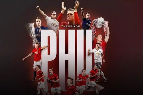 Phil Jones rời MU