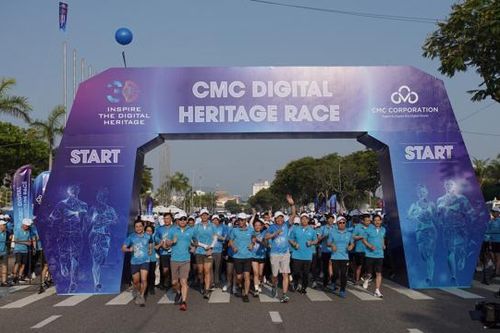 Hơn 3.000 người CMC chạy bộ gây Quỹ Phẫu thuật nụ cười cho các em nhỏ