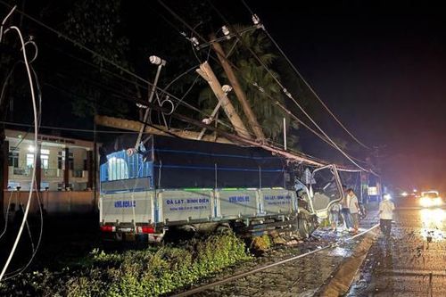 Tai nạn giao thông ngày 19/5/2023: Hai xe máy tông trực diện, 2 người tử vong