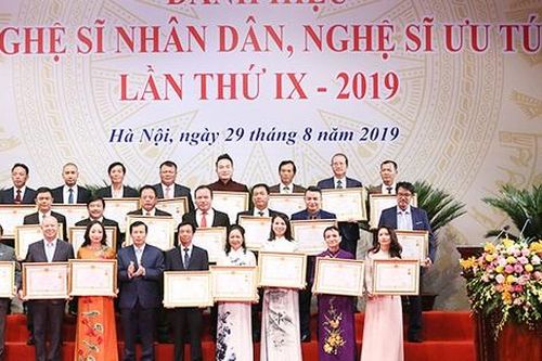 Cần thiết xây dựng Nghị định mới về xét tặng danh hiệu 'Nghệ sĩ nhân dân', 'Nghệ sĩ ưu tú'