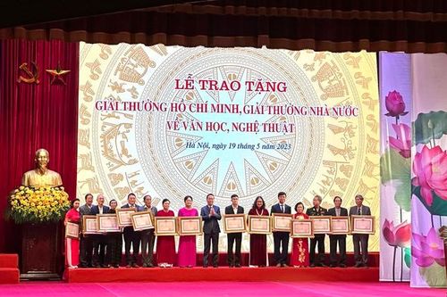 Trao tặng Giải thưởng Hồ Chí Minh, Giải thưởng Nhà nước về văn học, nghệ thuật năm 2022 tặng 128 tác giả, đồng tác giả