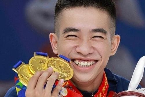 VĐV Aerobic Lê Hoàng Phong giành Huy chương Vàng 'SEA Games 32' và loạt thành tích đáng nể