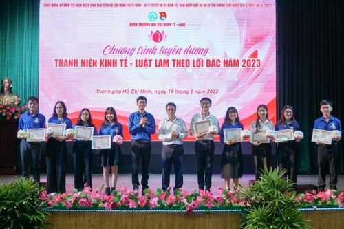 Tuyên dương 'Thanh niên Kinh tế - Luật làm theo lời Bác' năm 2023