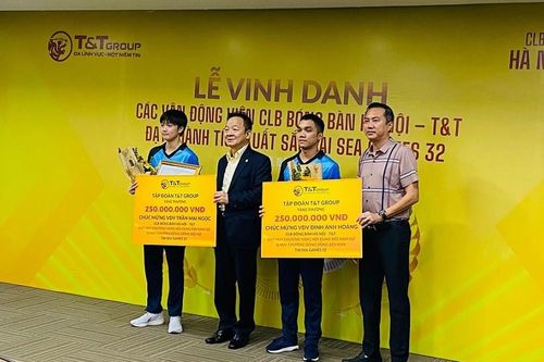 Hai nhà vô địch Trần Mai Ngọc, Đinh Anh Hoàng được đơn vị chủ quản mừng công SEA Games 32
