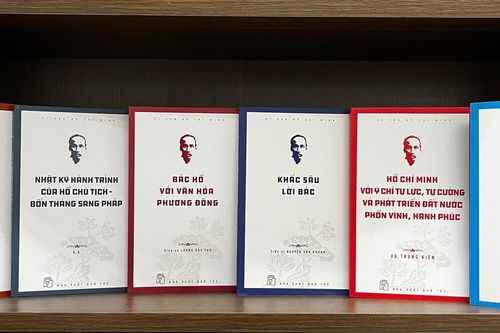 Tủ sách Di sản Hồ Chí Minh có thêm nhiều ấn phẩm mới