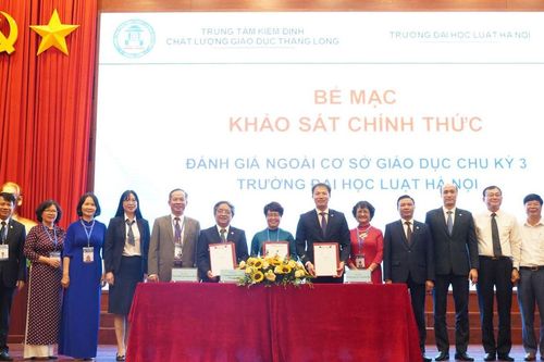 Trường ĐH Luật Hà Nội bế mạc khảo sát đánh giá chất lượng