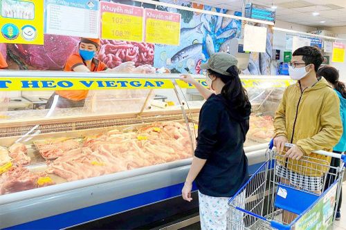 Giá heo hơi hôm nay 19/5: Giá heo hơi tiếp đà tăng, tổng đàn giảm, thị trường đi lên?
