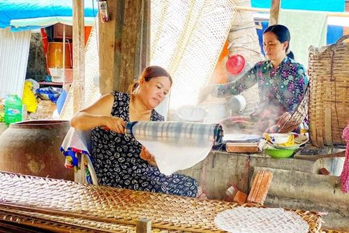 Nghề làm bánh tráng Thuận Hưng là Di sản văn hóa phi vật thể quốc gia