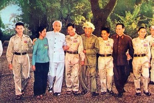 Chủ tịch Hồ Chí Minh: Cả đời phấn đấu cho quyền lợi của Tổ quốc, hạnh phúc của nhân dân