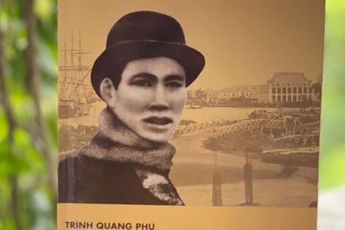 'Từ Làng Sen đến Bến Nhà Rồng' - tư liệu mới về Chủ tịch Hồ Chí Minh