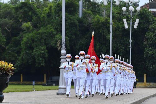 Những chiến sĩ tiêu binh danh dự bên Lăng Bác Hồ