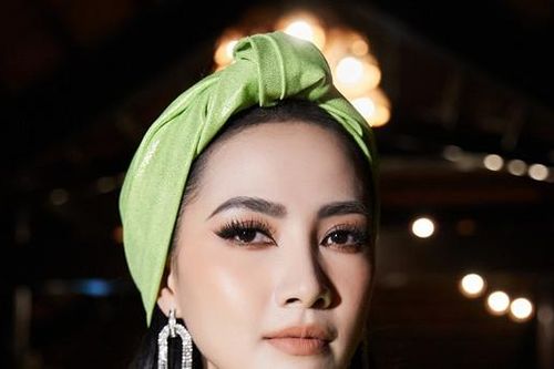 Người đẹp Phan Thị Mơ bị bệnh dạ dày hành hạ