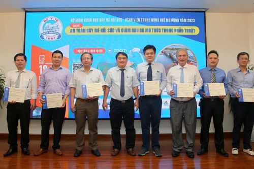 Bồi dưỡng kỹ năng cho hàng trăm y bác sỹ gây mê hồi sức