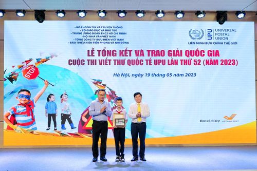 Nam sinh lớp 6 giành Giải Nhất cuộc thi viết thư quốc tế UPU