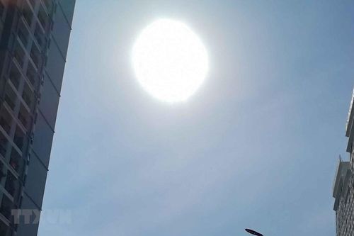 Chỉ số tia cực tím trên cả nước gây hại rất cao từ 11 - 13 giờ