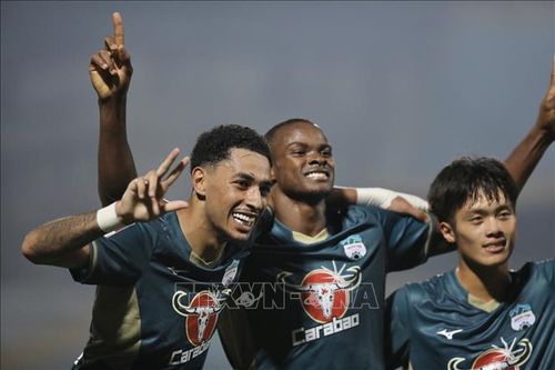 V-League 2023: Hoàng Anh Gia Lai hòa may mắn trước đội bóng xứ Thanh