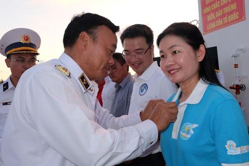 Khi cán bộ Hội thành 'chiến sĩ Trường Sa'