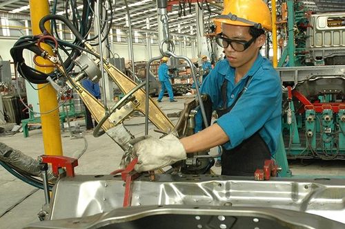 Ứng phó với những 'cơn gió ngược' của nền kinh tế