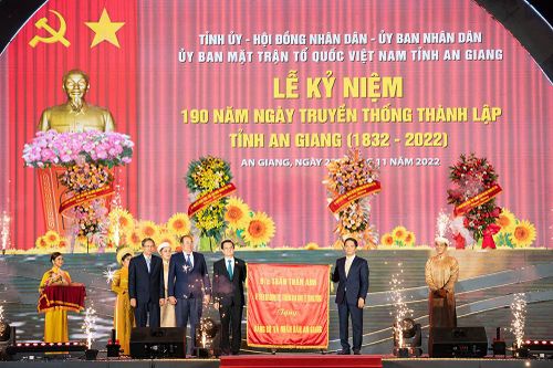 Nhớ Bác, nỗ lực phát triển quê hương