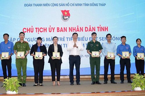 Lực lượng đoàn viên, thanh niên phát huy sức trẻ trong xây dựng quê hương