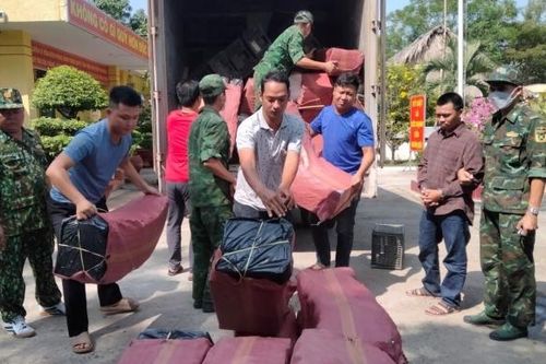 Phó Thủ tướng gửi thư khen vụ phá đường dây buôn lậu 57.100 bao thuốc lá ngoại
