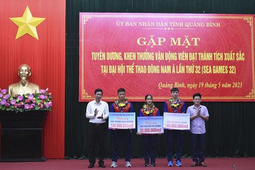 Quảng Bình khen thưởng các VĐV đạt thành tích xuất sắc tại SEA Games 32.