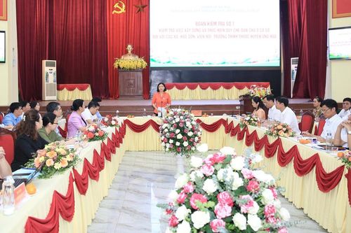 Tạo điều kiện thuận lợi để người dân tham gia, quyết định công việc ở cơ sở