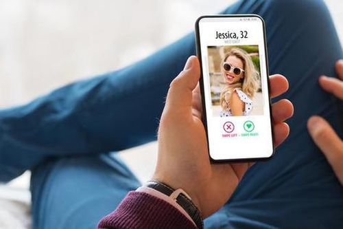 Trái tim trai trẻ vỡ vụn khi 'nữ thần' tình yêu của mình bước từ trên mạng ra ngoài đời thật sau 7 tháng hẹn hò