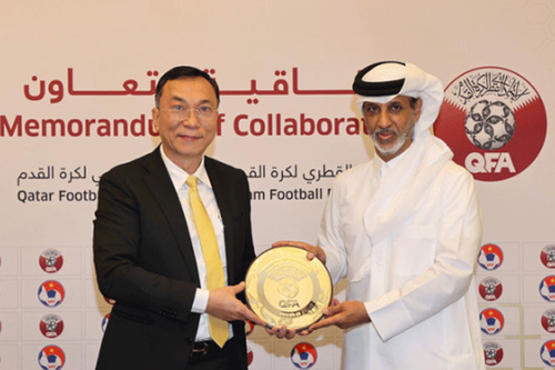 Qatar đẩy mạnh hỗ trợ phát triển bóng đá Việt Nam