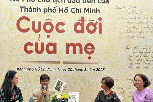 'Cuộc đời của mẹ' và những trang sử hào hùng