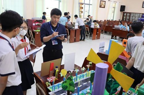 Huyện Nhà Bè: Sôi nổi sân chơi về lập trình cho học sinh THCS