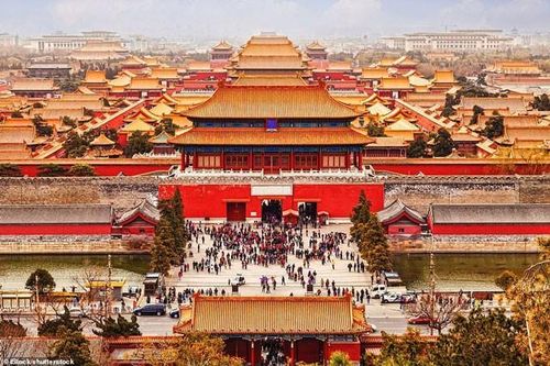 Đồi phong thủy nào trấn áp long mạch tiền triều ở Tử Cấm Thành?