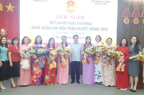 Quận Tây Hồ xét duyệt Giải thưởng nhà giáo tâm huyết, sáng tạo