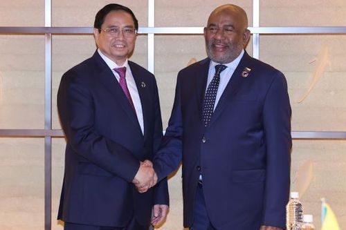 Thủ tướng Phạm Minh Chính hội kiến Tổng thống Liên bang Comoros, tiếp Tổng Giám đốc IMF và Tổng Thư ký OECD