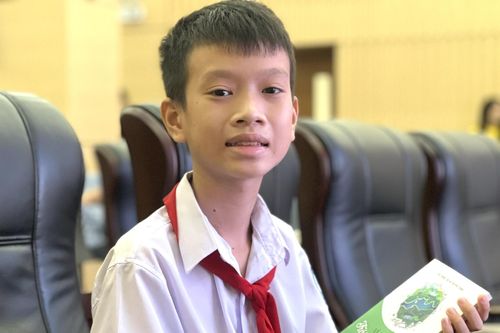Quán quân Cuộc thi Viết thư UPU Việt Nam 2023 mê sách lịch sử