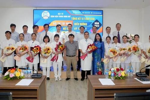 Bệnh viện Trung ương Huế tìm kiếm điều dưỡng, hộ sinh giỏi