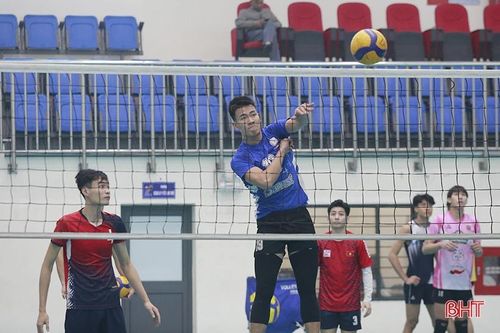 Đội bóng chuyền nam Hà Tĩnh 'mỏi mòn' chờ nhà tài trợ