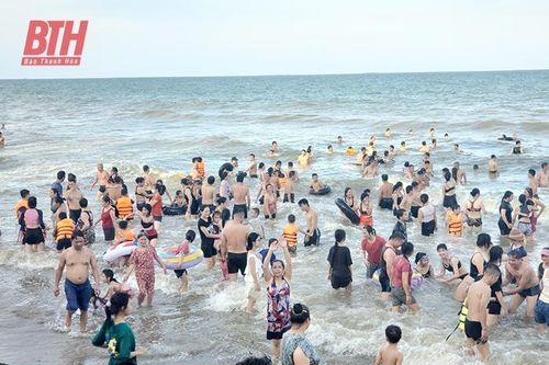 Sôi động du lịch biển