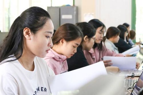Vì sao lại kiến nghị trường đại học đào tạo trình độ cao đẳng?