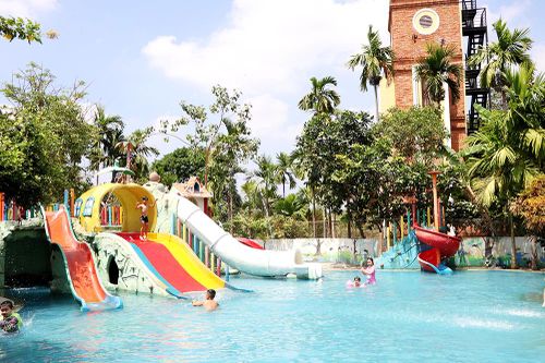 Cần 'tăng tốc' phát triển du lịch