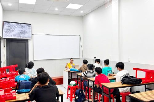 Nhộn nhịp mùa luyện thi