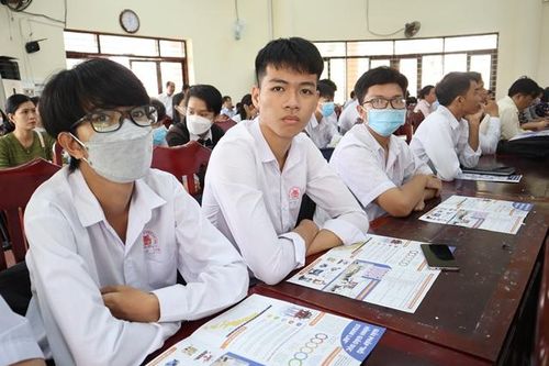Hội thảo đánh giá kết quả triển khai giáo dục STEAM tại Trường THPT Đỗ Công Tường