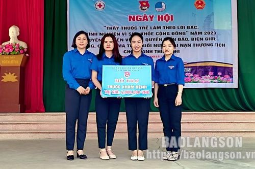 Nhiều hoạt động ý nghĩa tại ngày hội 'Thầy thuốc trẻ làm theo lời bác, tình nguyện vì sức khỏe cộng đồng'