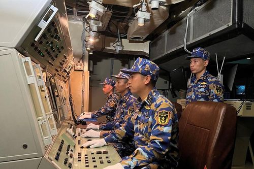 Tàu 20 huấn luyện chiến đấu đối không, đối hải