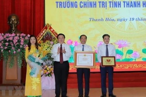 Thanh Hóa: Trường Chính trị tỉnh đón Bằng công nhận đạt chuẩn mức 1
